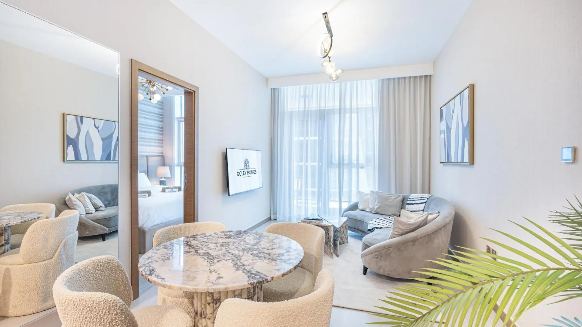 Elegantly Furnished Missoni Home With Canal Views contacts