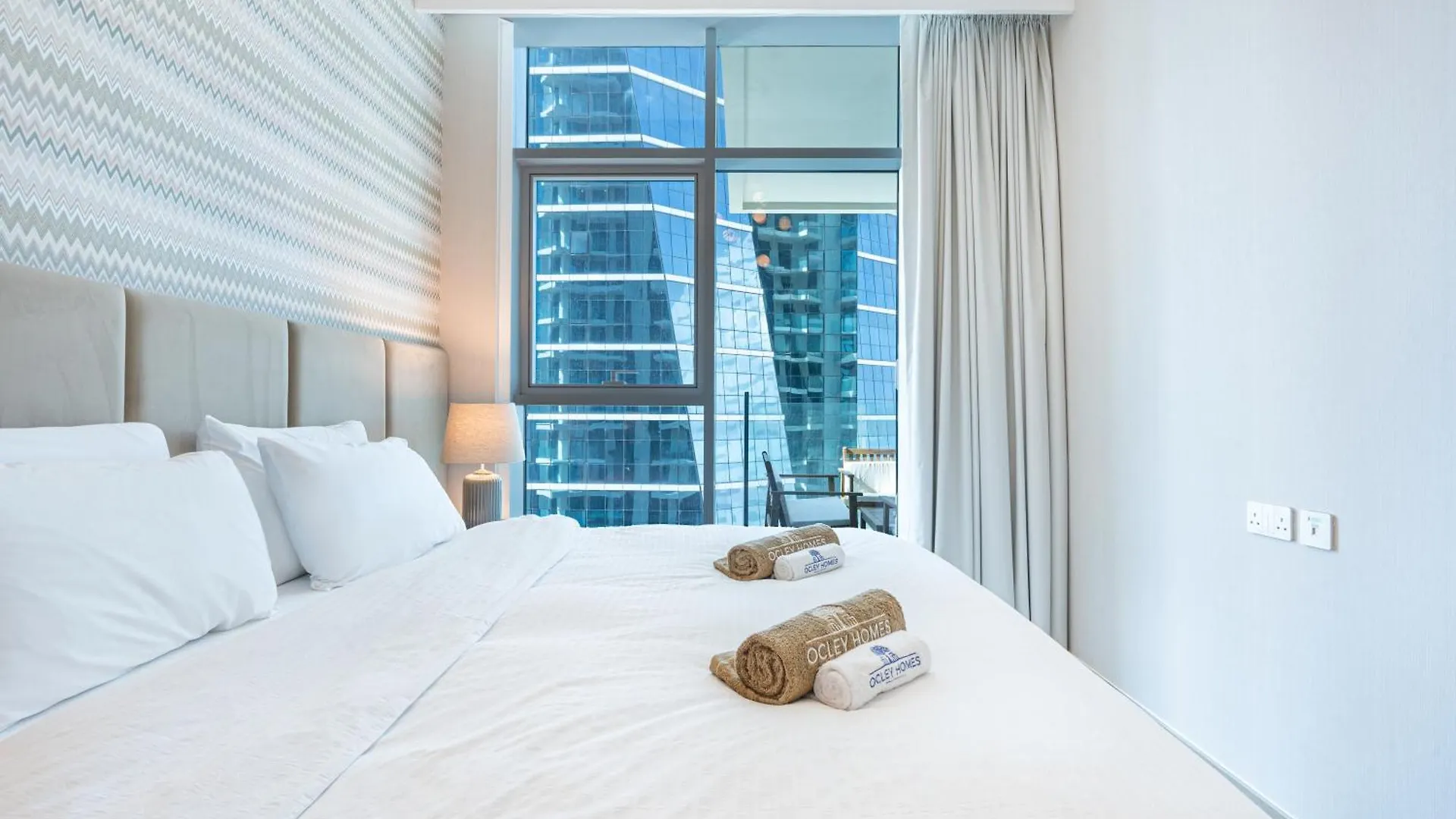Elegantly Furnished Missoni Home With Canal Views Dubai